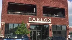 Kansas City Food Hall Parlor KC Set to Close After Nearly Eight Years, Displacing Seven Restaurants and About 75 Workers in East Crossroads